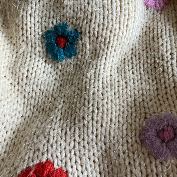 FRNCH Paris fuzzy sweater - Picture 5 of 5